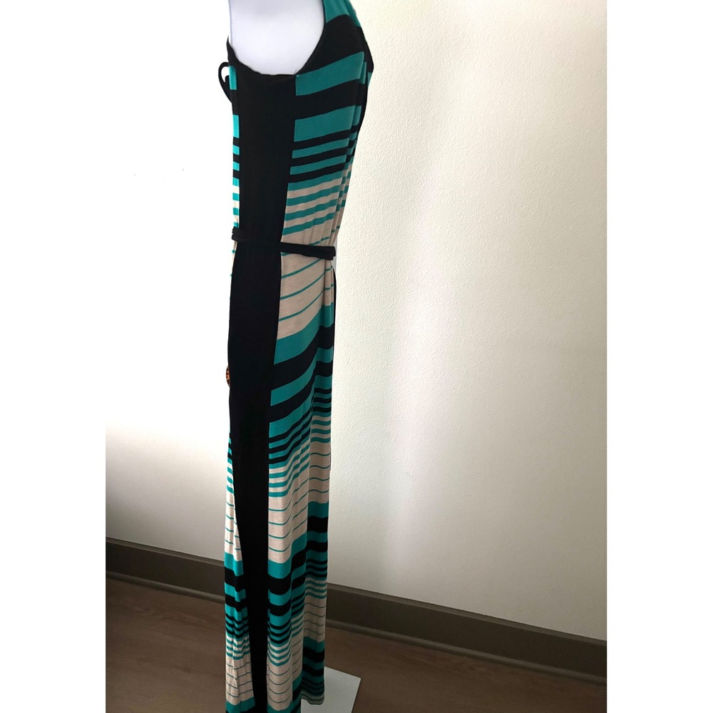 Resort Chic Striped Maxi Dress M Sculpting Side Panels Sleeveless Knit Keyhole - Picture 2 of 16